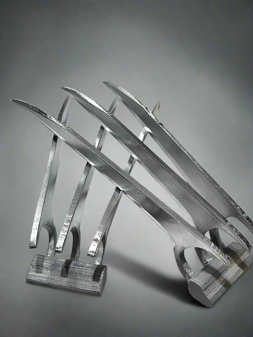 Wolverine claws